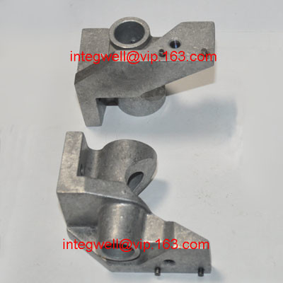 Weft head / weaving head