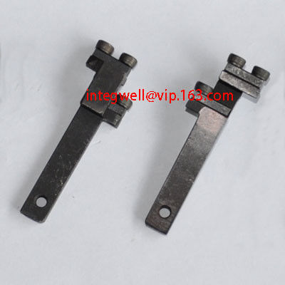 Latch needle holder / guide rail / latch needle support / needle clamp