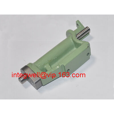 Weft head / weaving head